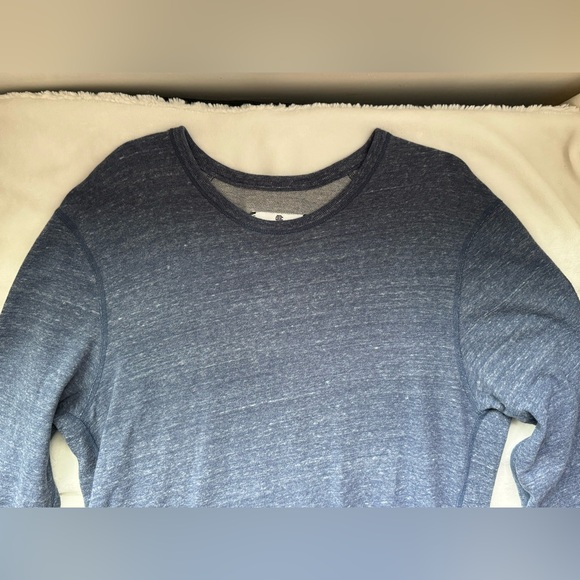 Men’s Reigning Champ lightweight Crewneck - Picture 3 of 12